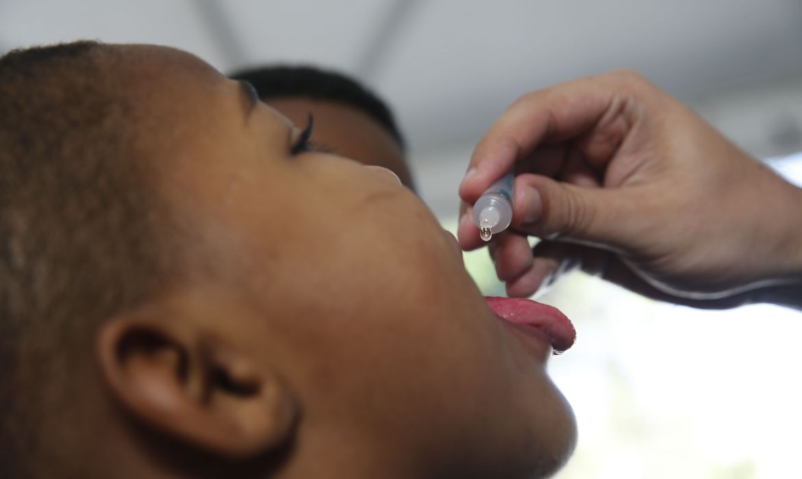 Meta de vacinação contra poliomielite ainda está longe do ideal em São Paulo